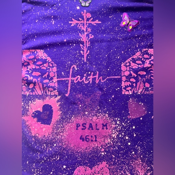 🦋 PURPLE DREAMS 🌟
From @tysbleachlab on IG this purple bleachout is pure magic - Picture 2 of 5